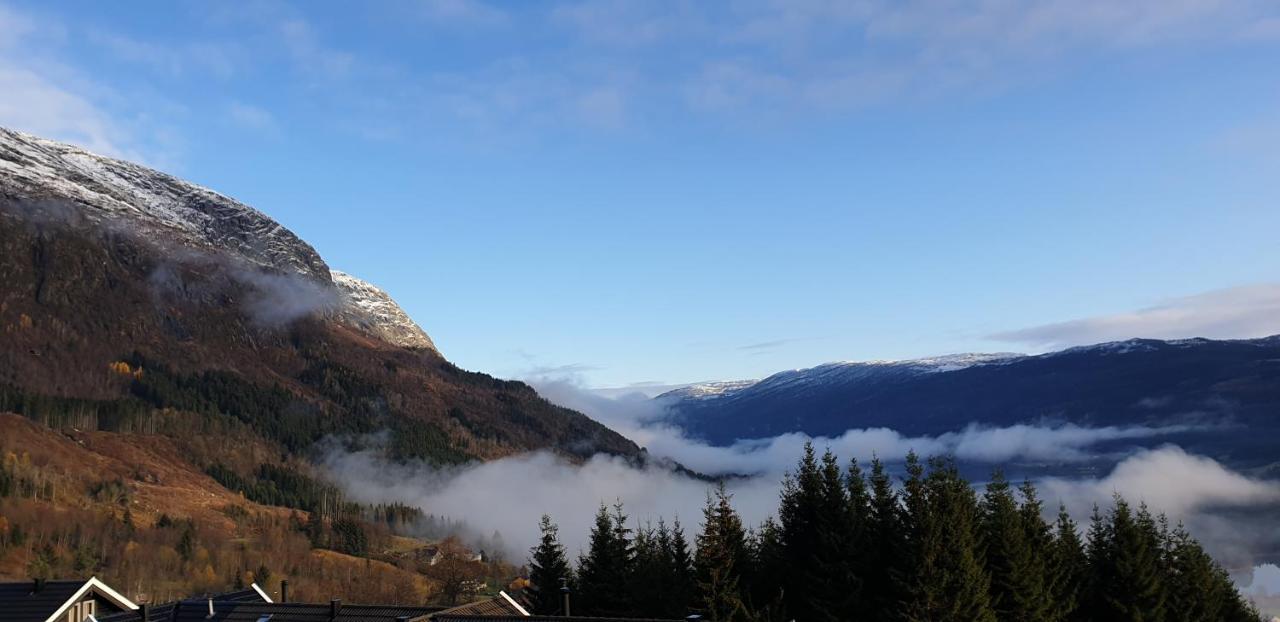 New And Exclusive Cottage In Voss With A Great View Skulestadmo Exteriör bild